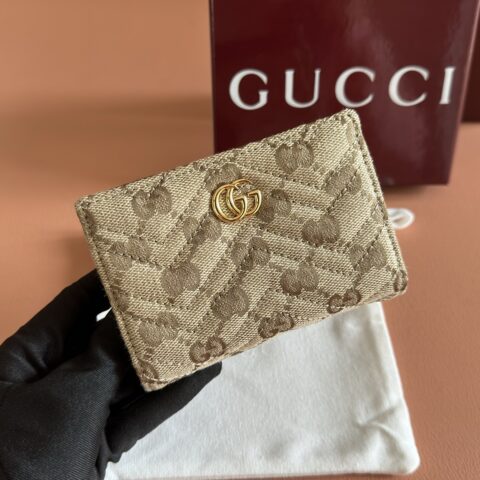 GUCCI GG Marmont系列小号钱包 款号：773427