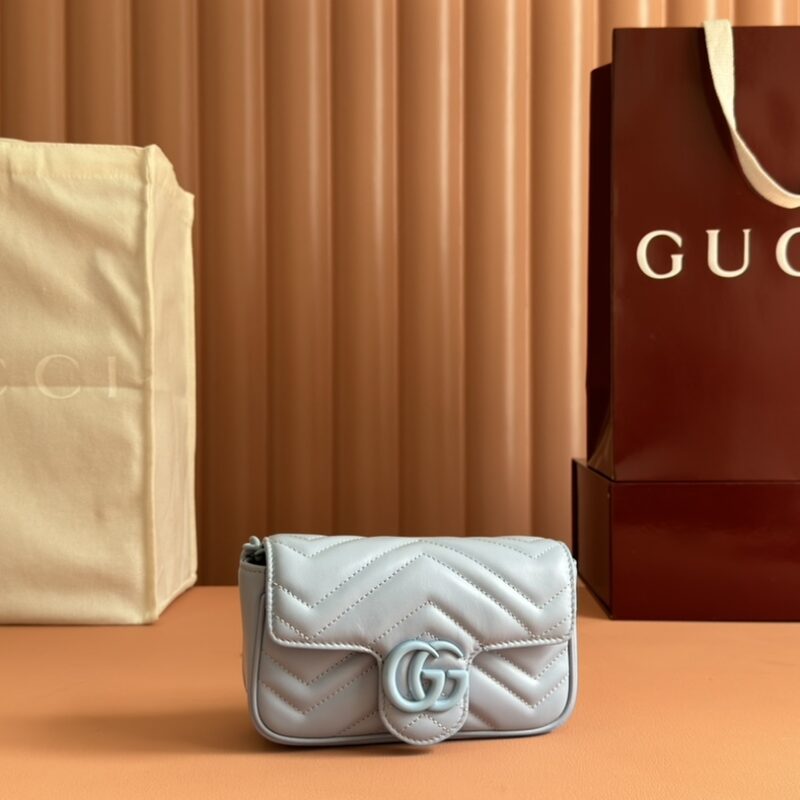 GUCCI Marmont链条马卡龙系列黑色迷你手袋 型号:699757 蓝色/蓝五金全皮