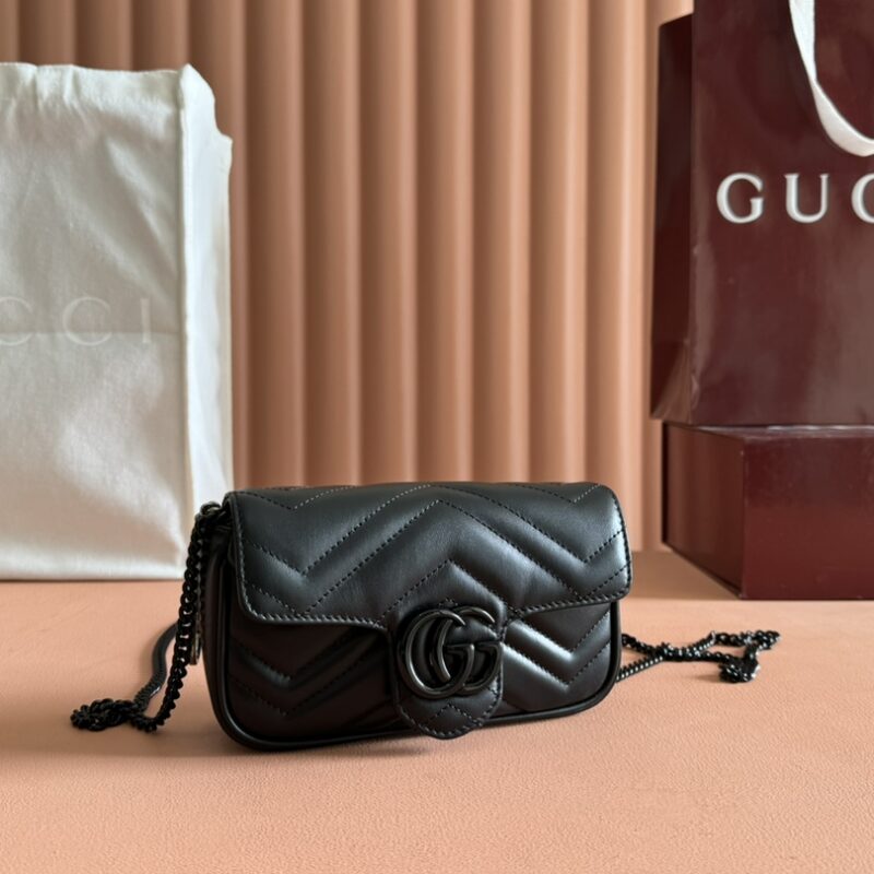 GUCCI GG Marmont系列超迷你手袋 型号:476433 黑色扣全皮/原厂皮