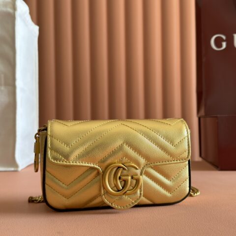 GUCCI GG Marmont系列超迷你手袋 型号：476433