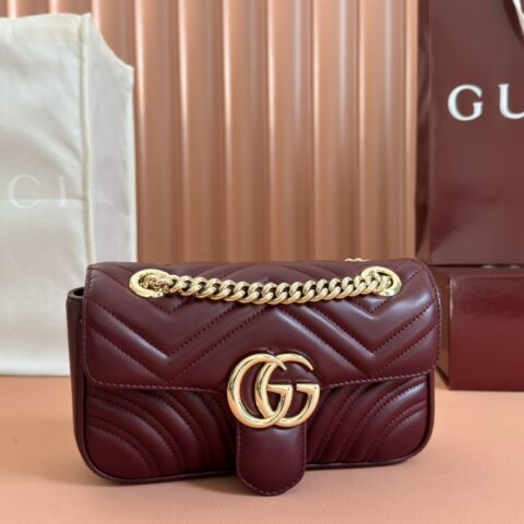 GUCCI GG Marmont系列 款号:446744 安可红