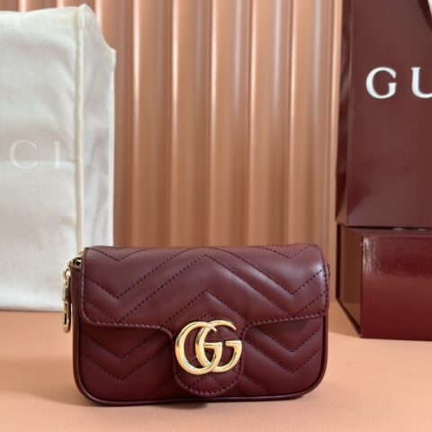 GUCCI GG Marmont系列超迷你手袋 型号:476433 安可红全皮/原厂皮