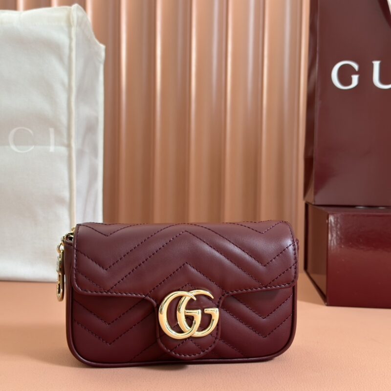GUCCI GG Marmont系列超迷你手袋 型号:476433 安可红全皮/原厂皮