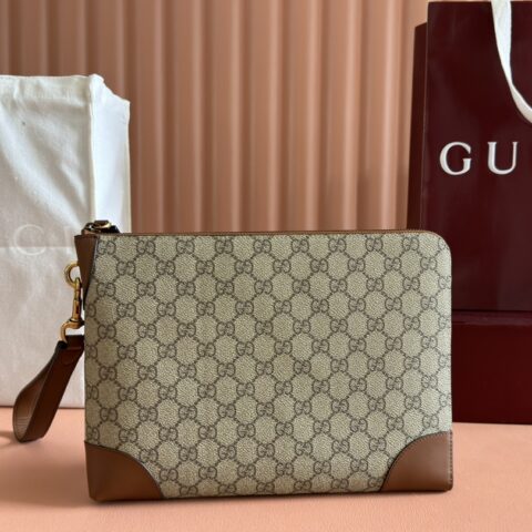 GUCCI GG Emblem男士旅行系列 821156