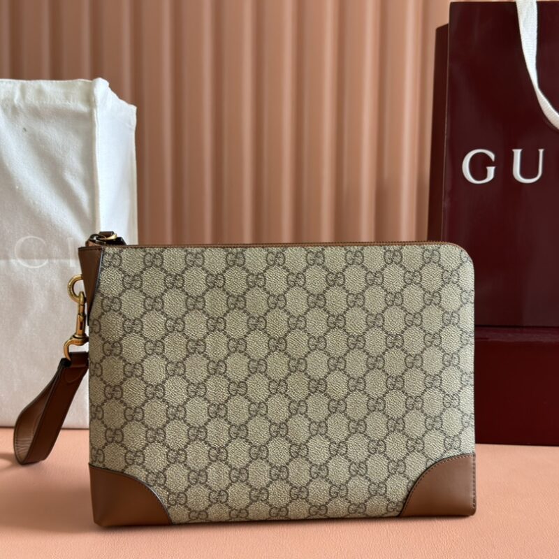 GUCCI GG Emblem男士旅行系列 821156
