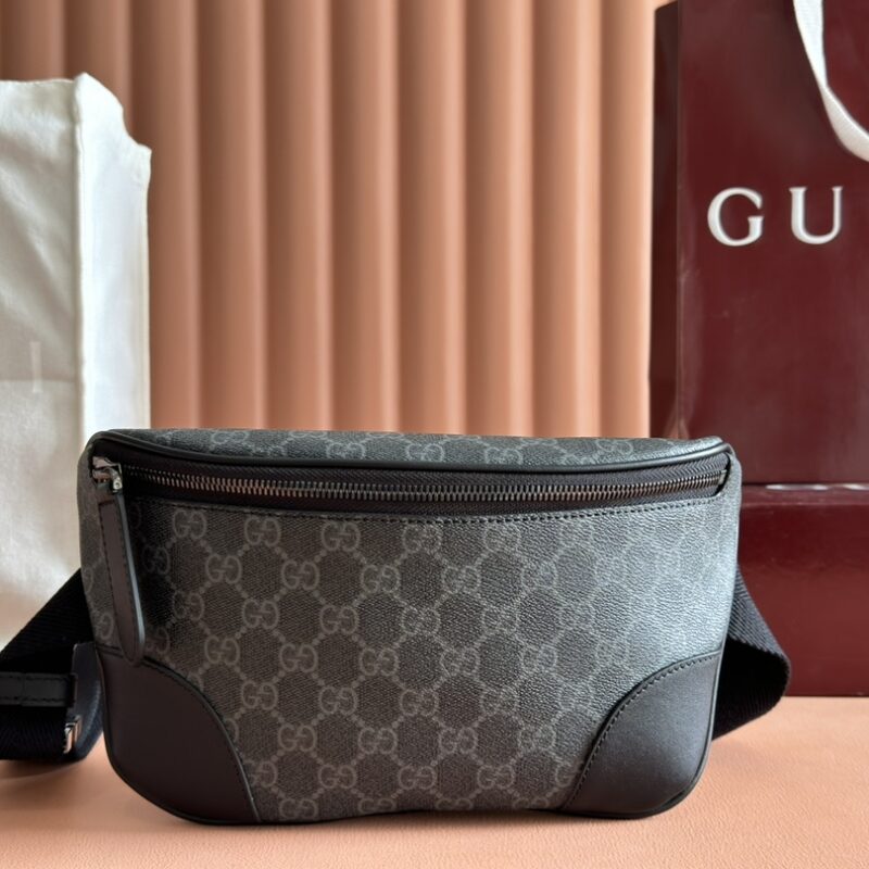 GUCCI GG Emblem男士旅行系列 型号：821162 黑色pvc/原厂皮