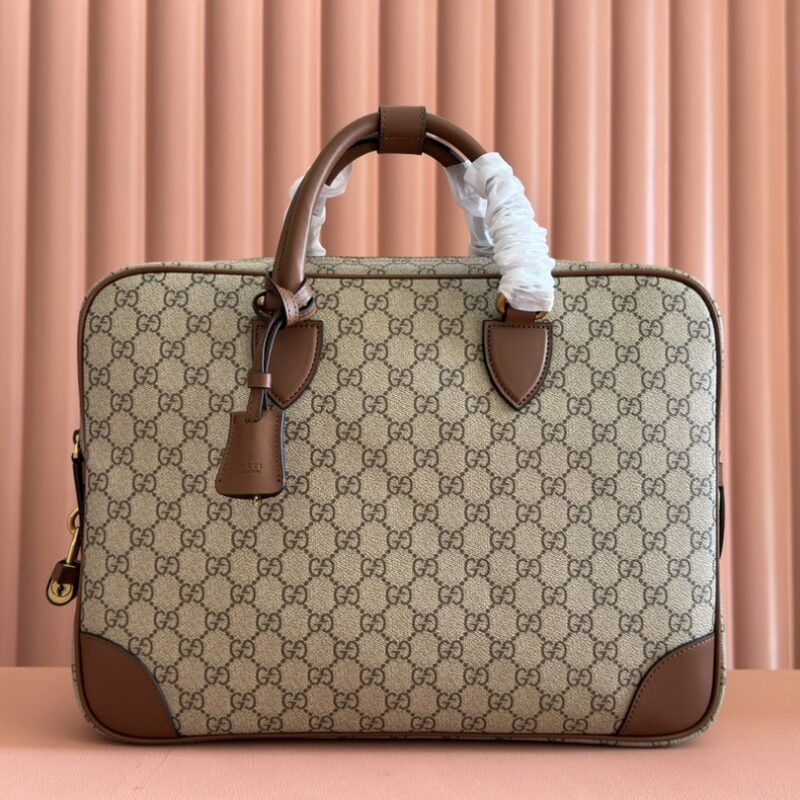 GUCCI GG Emblem男士旅行系列  型号：821149 棕皮克胶/原厂皮