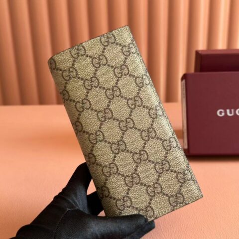 GUCCI GG Emblem系列 型号:821213 克胶克皮/原厂皮
