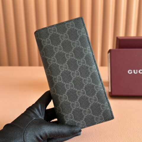 GUCCI GG Emblem系列 型号:821213 克胶克皮/原厂皮