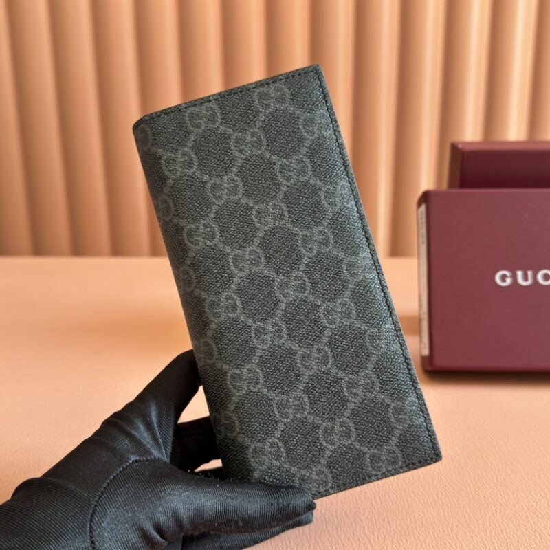 GUCCI GG Emblem系列 型号:821213 克胶克皮/原厂皮