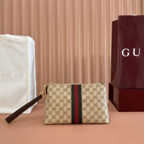 GUCCI Generation 系列深入探索品牌的典藏元素 型号:875821 棕色/水晶