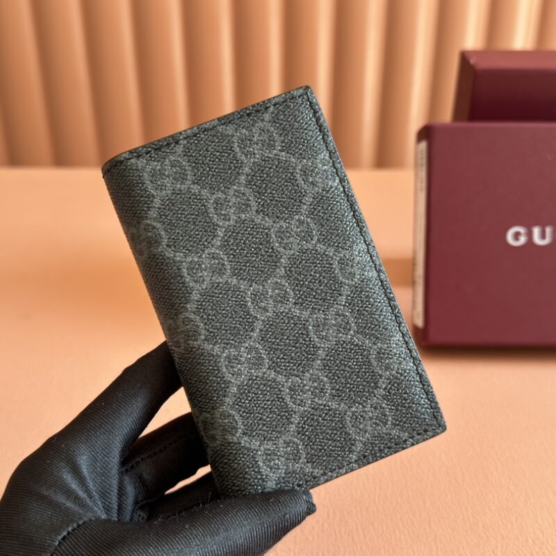 GUCCI GG Emblem系列 型号:821209 克胶克皮/黑色