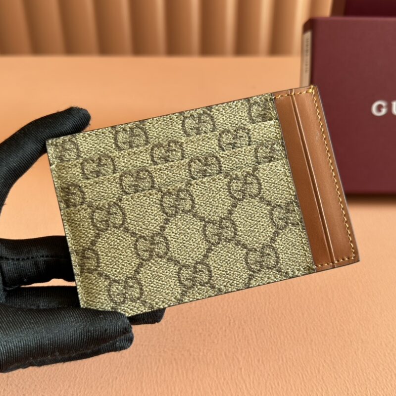 GUCCI GG Emblem系列 型号:821208 棕色pvc/原厂皮