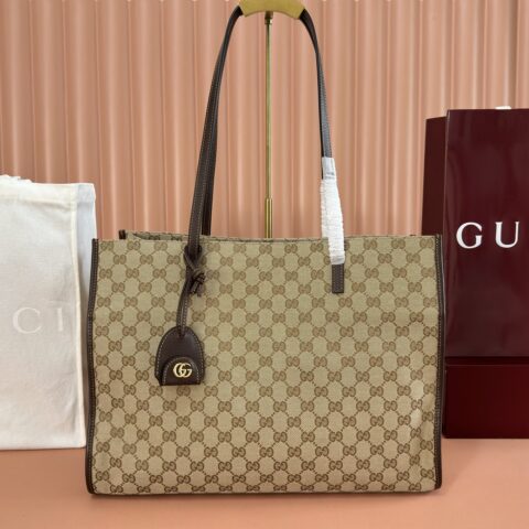 GUCCI Generation 古驰世代系列深入探索品牌的典藏元素 型号:875056 杏布/棕色