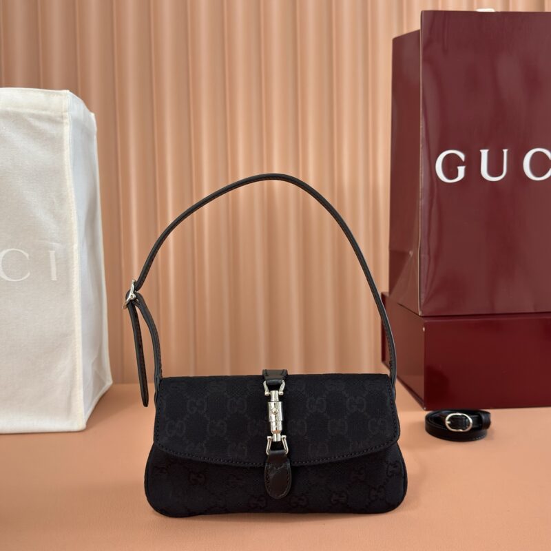 GUCCI ackie系列小号肩背包867156 FAFV4 1000