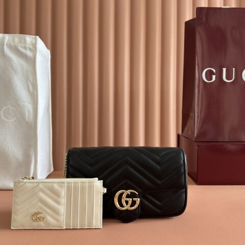 GUCCI GG Marmont系列饰卡包迷你链条钱包 型号:751526
