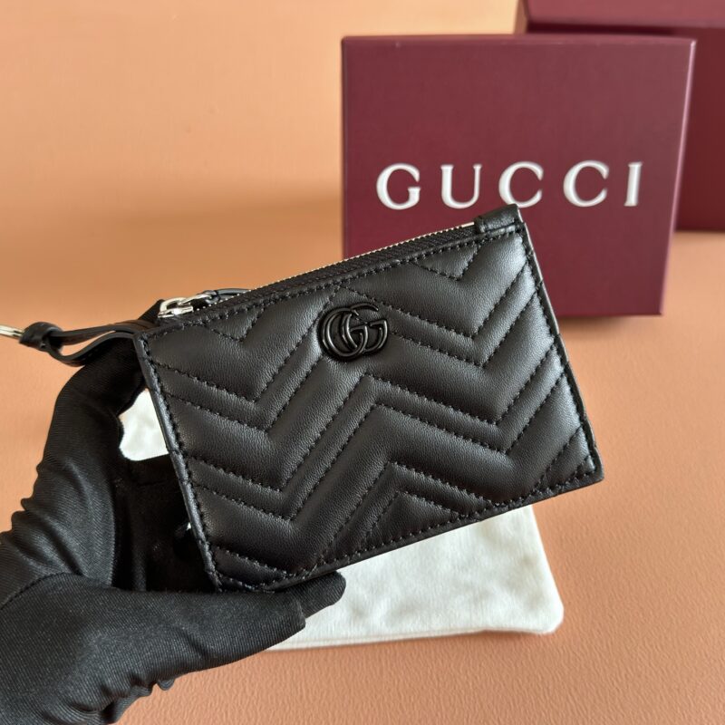 GUCCI GG Marmont系列 型号：837747 黑色羊皮