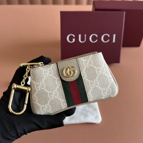 GUCCI 最新钥匙扣包 型号:671722 燕麦色pvc