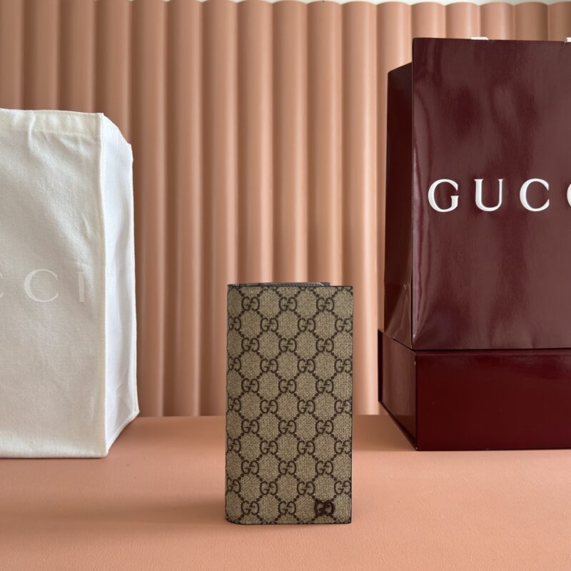 GUCCI GG Supreme 型号:856563 棕色/pvc