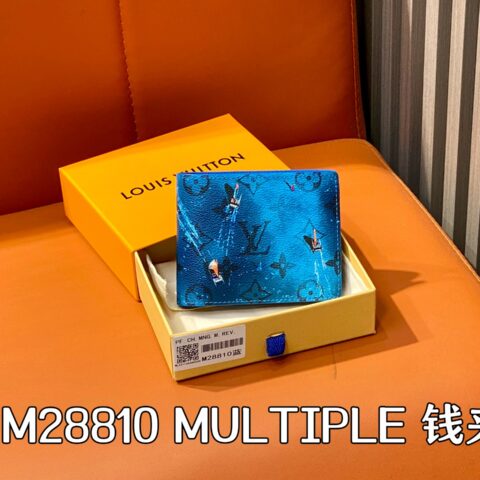 【原单精品】M28810蓝色 丝印短款西装夹钱包 线上首发 MULTIPLE 钱夹
