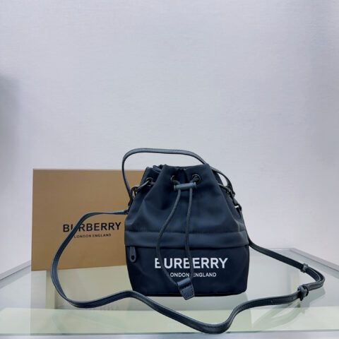Burberry Bur收纳小水桶搭配格纹元素 型号1151