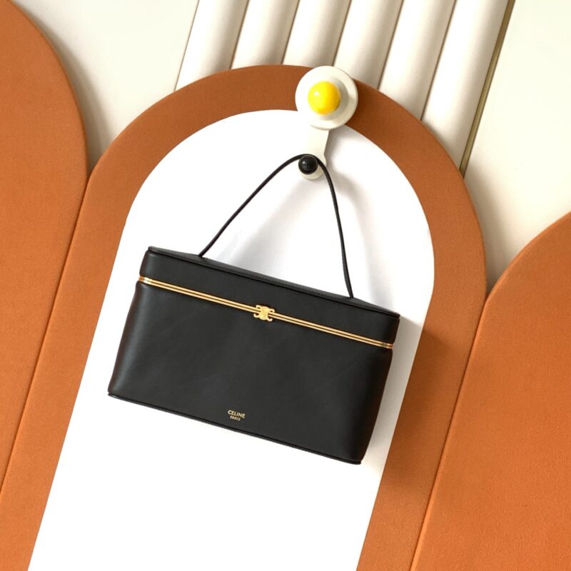 CELINE Ce Rectangle 款号:123702