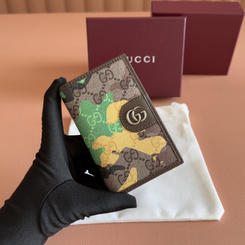 GUCCI 长款卡片夹以大理石纹GG字母图案涂层织物打造 型号:834691 黄迷彩/pvc