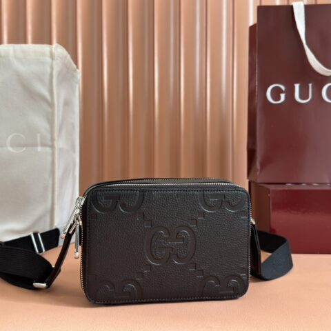 GUCCI GG Emblem系列超柔软荔克色压花/全皮链条包 型号:816958 黑色全皮/原厂皮