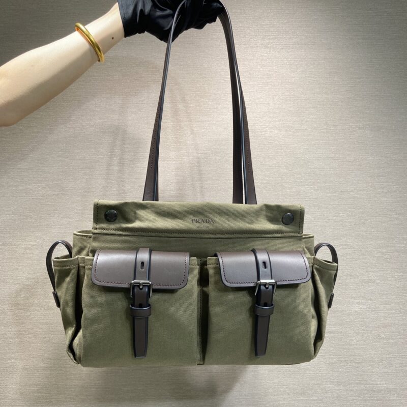 PRADA 新品route 🎉1BG645托特包🎉