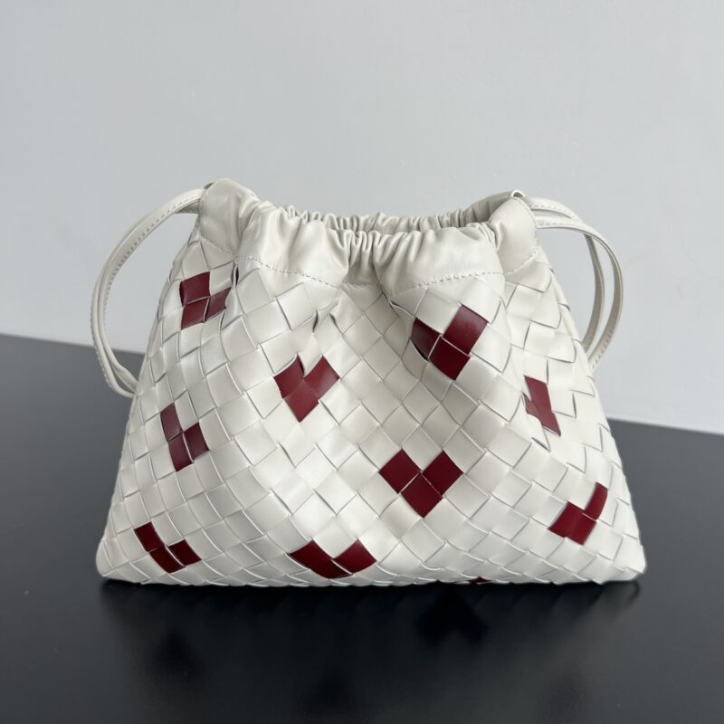 BV 抽绳Dustbag“垃圾袋” 796728粉笔白/爱心红
