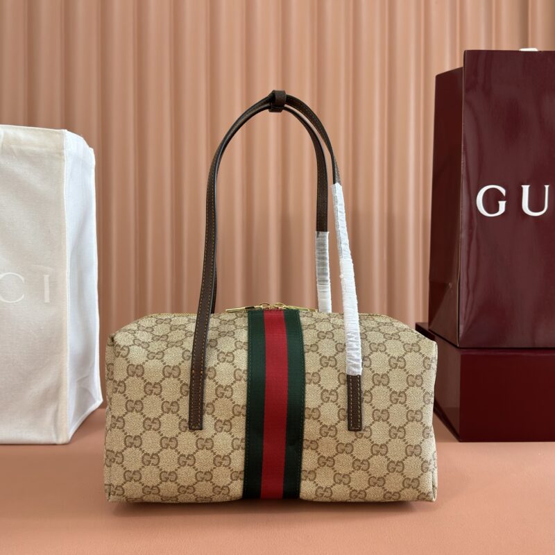 GUCCI Generation 系列深入探索品牌典藏元素 型号：875228杏色/水晶