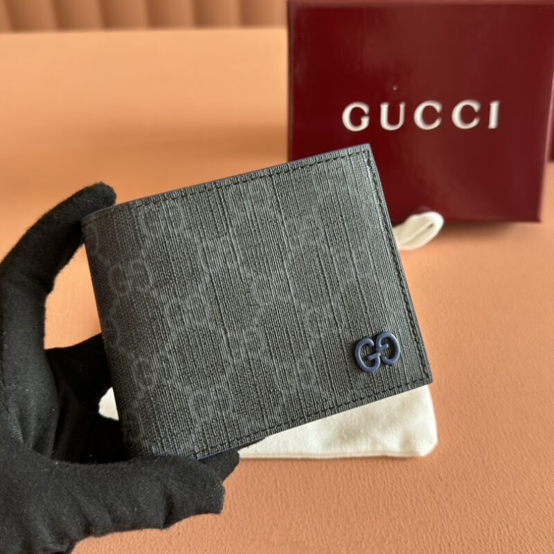 GUCCI 饰GG细节钱包 款号768243 FACQC 9753