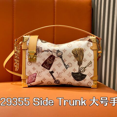 【原单精品】M29355白花 徽章丝印软盒子 Flight Mode Getaway 胶囊系列 Side Trunk 大号手袋