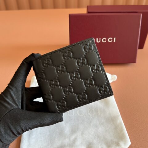 GUCCI GG Emblem系列 型号：850177黑色压花