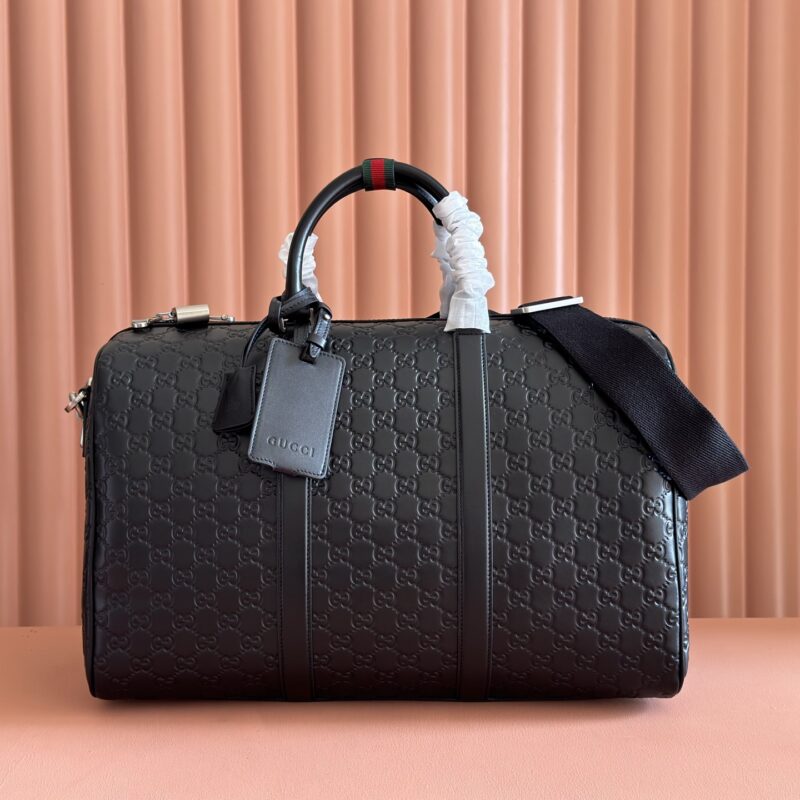GUCCI GG Emblem系列 型号：850220黑色/压花