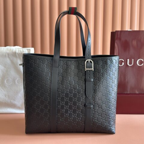 GUCCI GG Emblem系列 型号:850218黑色/压花