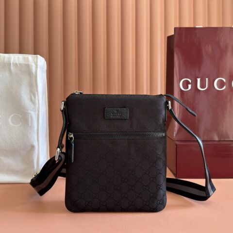 GUCCI GG斜挎包 型号:449183黑色/帆布