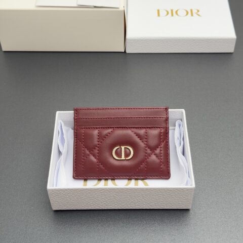 DIOR Caro Freesia卡夹系列 型号:S4205 酒红色超大腾格纹羊皮