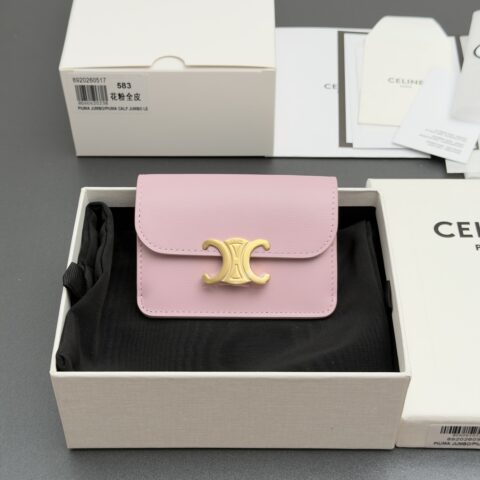 CELINE RIOMPHE亮泽牛皮革翻蓋卡包 编号:10I582CPJ.04LU 583 花粉全皮