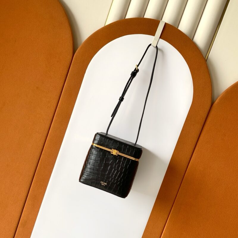 CELINE TRIOMPHE FRAME最新款宝藏“蹂躏盒子包👜 款号:124232