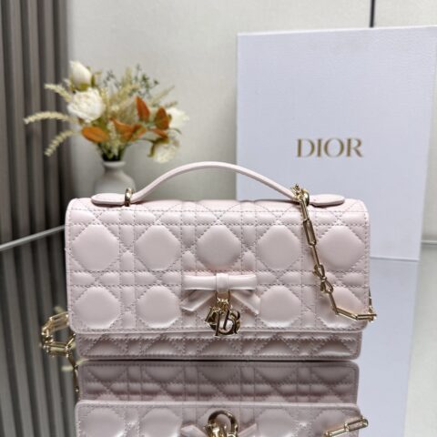 DIOR 迷你链条手袋-羊皮蝴蝶结 型号: 0812樱花粉