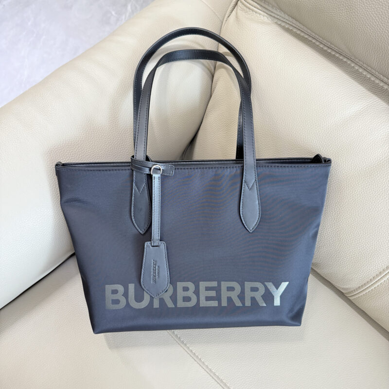 Burberry BUR尼龙配皮 托特包 购物袋 型号3151