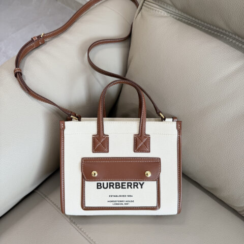 Burberry B家最新freya芙蕾包 意大利精制托特包 型号1431