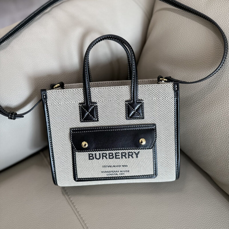 Burberry B家最新freya芙蕾包 意大利精制托特包 型号1431