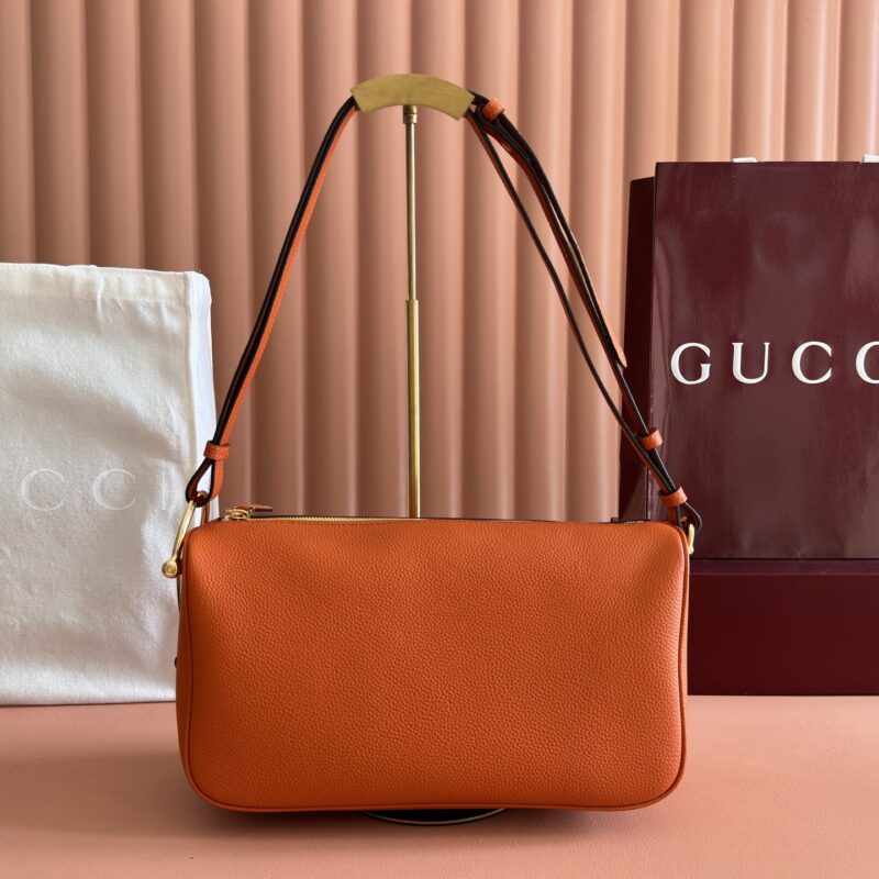 GUCCI  Half Horsebit系列 型号：860787
