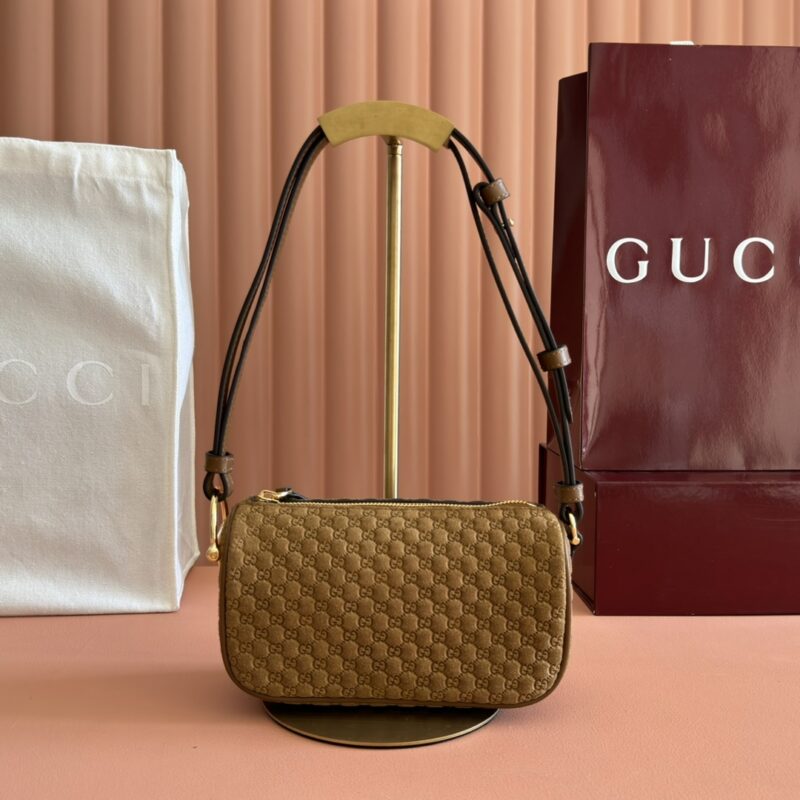 GUCCI  迷你手袋以粒面软皮匠心打造 型号：860784棕g色/全皮