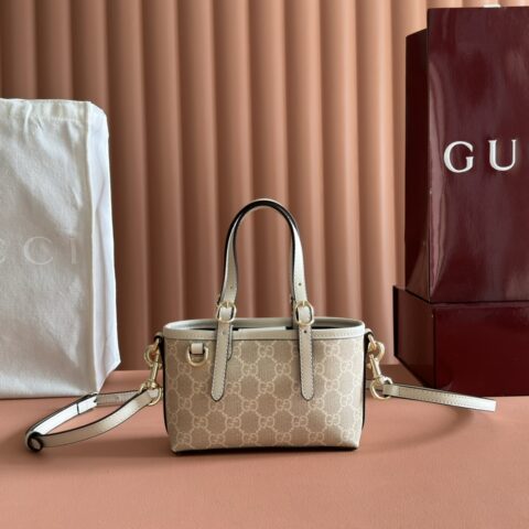GUCCI GG图案和条纹织 型号:855491