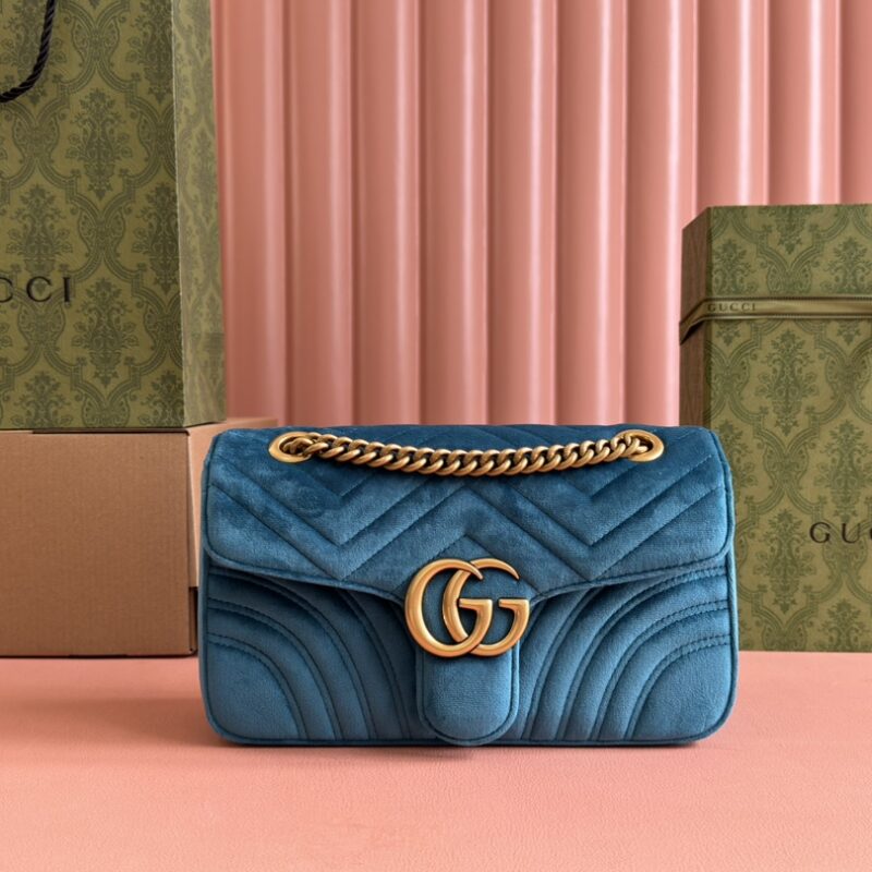 GUCCI GG Marmont系列 型号：443497湖水绿绒