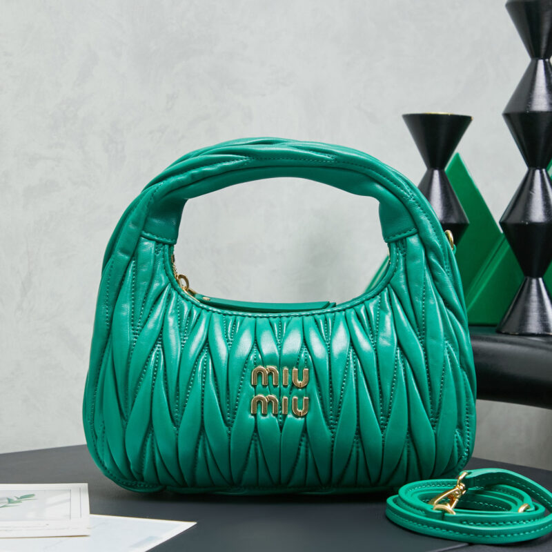MIUMIU MiuWander 手袋 型号:5BC125 绿色