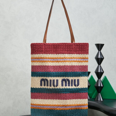 MIUMIU 新正面标志性 刺绣 5BG248 波尔多枣红